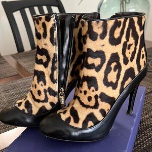 Roberto cavalli leopard print booties